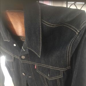Original Levi’s mens dark blue denim jacket